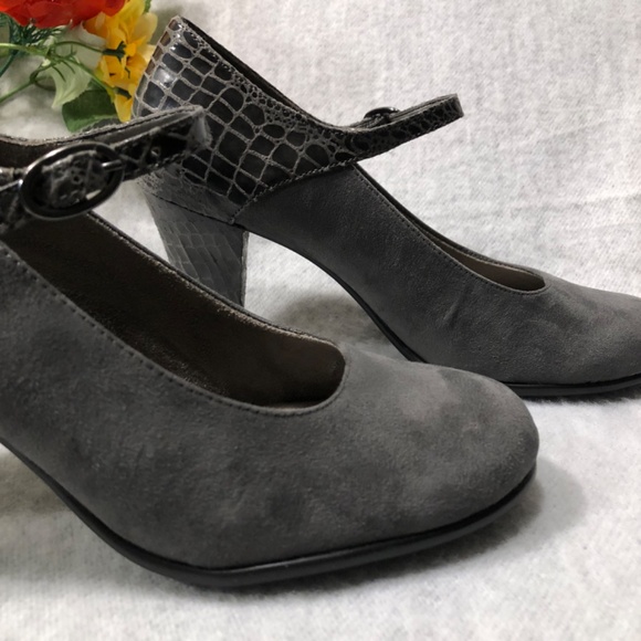 Gray Suede/Croc Heeled Mary Jane Pumps - Picture 8 of 16